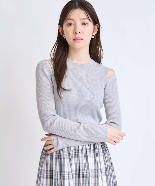 NOELA(ノエラ)の「ショルダーカットニット(ニット/セーター・レディース・グレー/オフホワイト/イエロー・フリー)」の12枚目の写真