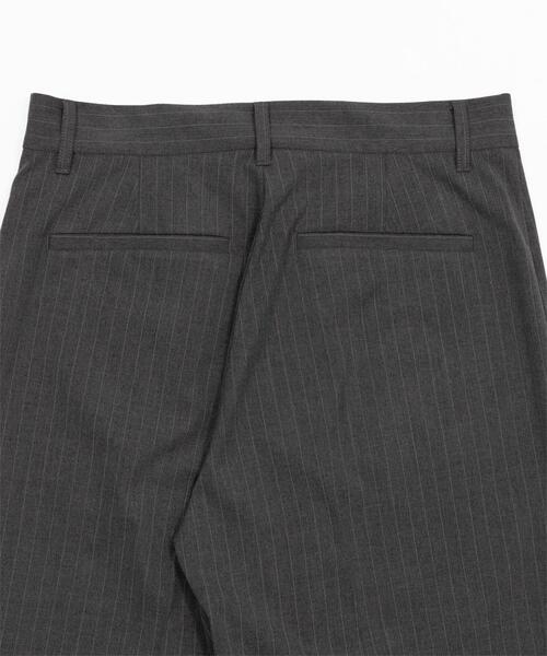 LUCY（ルーシー）の「LUCY/【26年春夏新作】ワイドストレートスラックス（スラックス・メンズ・グレー系その他4/ブラック/ブラック系その他4・LARGE/MEDIUM）」の12枚目の写真