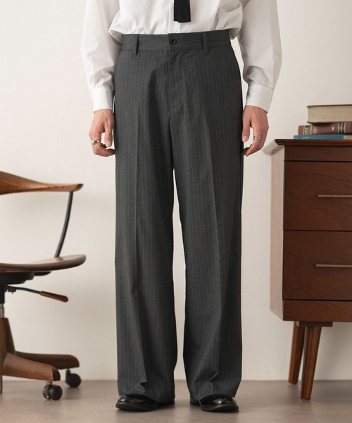 LUCY（ルーシー）の「LUCY/【26年春夏新作】ワイドストレートスラックス（スラックス・メンズ・グレー系その他4/ブラック/ブラック系その他4・LARGE/MEDIUM）」の22枚目の写真