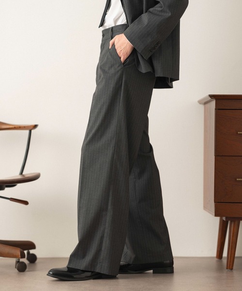 LUCY（ルーシー）の「LUCY/【26年春夏新作】ワイドストレートスラックス（スラックス・メンズ・グレー系その他4/ブラック/ブラック系その他4・LARGE/MEDIUM）」の20枚目の写真