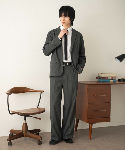 LUCY（ルーシー）の「LUCY/【26年春夏新作】ワイドストレートスラックス（スラックス・メンズ・グレー系その他4/ブラック/ブラック系その他4・LARGE/MEDIUM）」の18枚目の写真