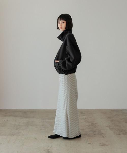 LOWRYS FARM（ローリーズファーム）の「ダンボールブルゾン  654886（スウェット・レディース・ブラック/グレー・FREE）」の4枚目の写真