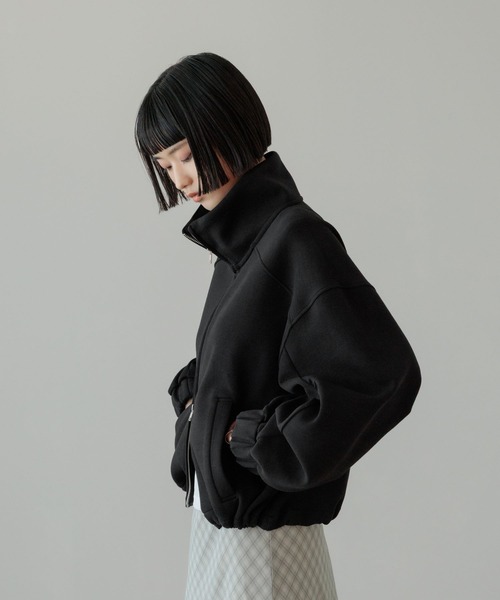 LOWRYS FARM（ローリーズファーム）の「ダンボールブルゾン  654886（スウェット・レディース・ブラック/グレー・FREE）」の6枚目の写真