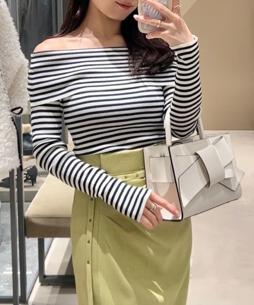 FRAY I.D(フレイアイディー)の「ベーシックオフショルリブニット(ニット/セーター・レディース・オフホワイト/ブラック/その他/ピンク・F)」の1枚目の写真