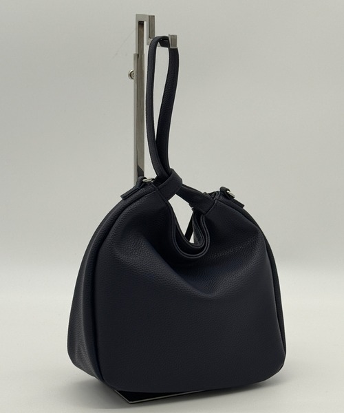 DRAW(ドロー)の「DRAW(ドロー) / ドローストリング SMALL Hanging Pouch Bag(ハンドバッグ・レディース・ベージュ/ネイビー・FREE)」の11枚目の写真