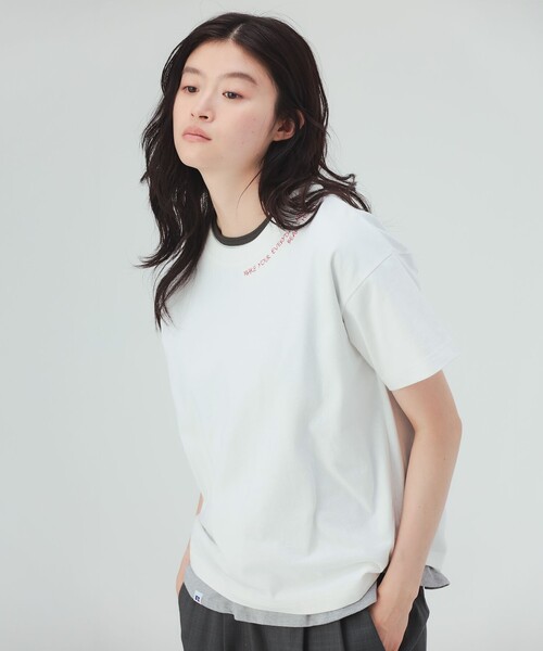 BEAMS HEART(ビームスハート)の「HEART刺繍 Tシャツ(Tシャツ/カットソー・レディース・ブラック/イエロー系その他4/オフホワイト・FREE)」の5枚目の写真