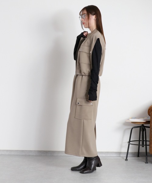 cepo（セポ）の「〈セットアイテム〉ダンボールワークベスト＆カーゴスカート（アンサンブル・レディース・チャコール/カーキ/オフホワイト・M）」の5枚目の写真