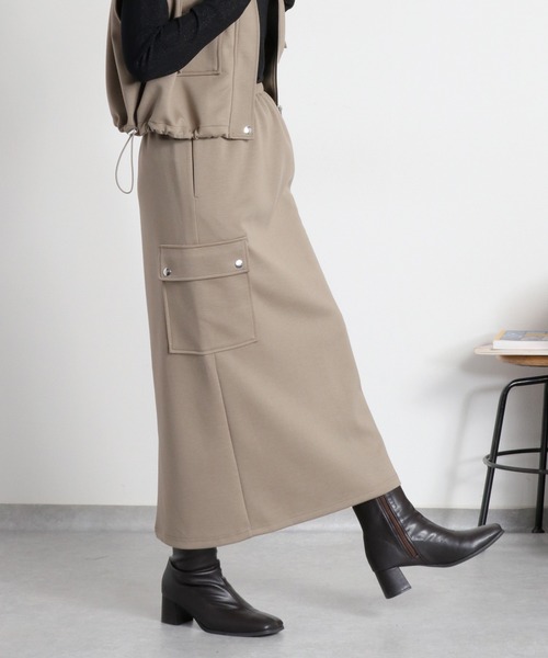 cepo（セポ）の「〈セットアイテム〉ダンボールワークベスト＆カーゴスカート（アンサンブル・レディース・チャコール/カーキ/オフホワイト・M）」の19枚目の写真