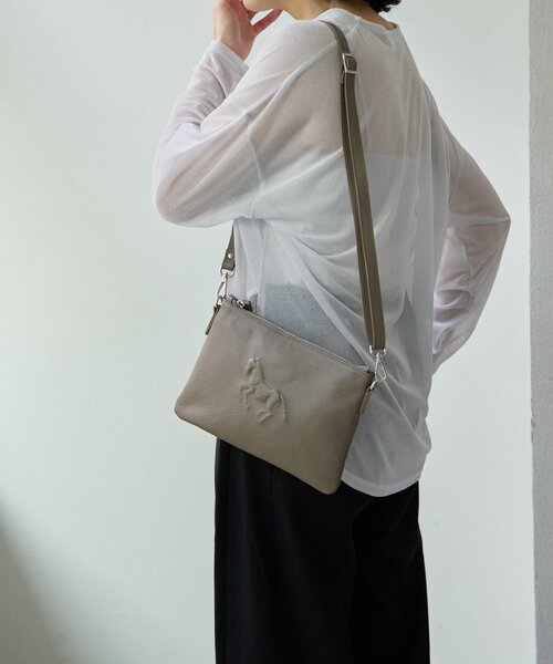 ear PAPILLONNER（イアパピヨネ）の「【IOPELLE(イオペレ)】アニマルスタンプショルダーバッグ（ショルダーバッグ・レディース・ブラック/パープル/グレー・FREE）」の15枚目の写真