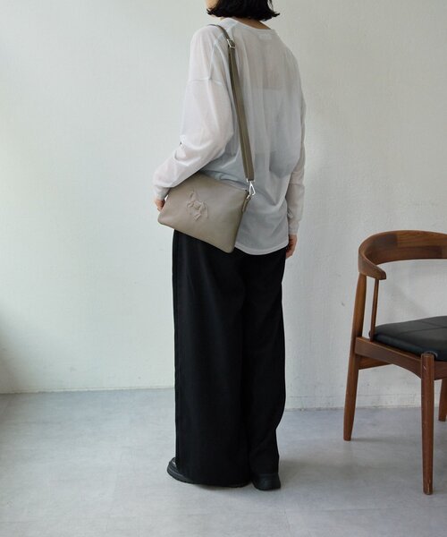 ear PAPILLONNER（イアパピヨネ）の「【IOPELLE(イオペレ)】アニマルスタンプショルダーバッグ（ショルダーバッグ・レディース・ブラック/パープル/グレー・FREE）」の13枚目の写真