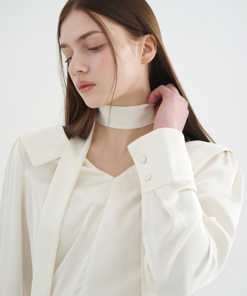 MICANE（ミケーネ）の「マテオサテンペプラムブラウス（シャツ/ブラウス・レディース・ブラック/クリーム・SMALL/MEDIUM/LARGE/XX-LARGE/X-LARGE）」の12枚目の写真