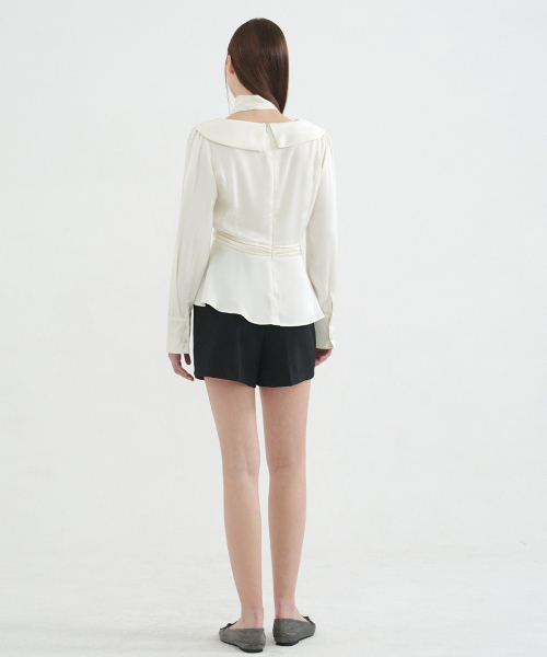 MICANE（ミケーネ）の「マテオサテンペプラムブラウス（シャツ/ブラウス・レディース・ブラック/クリーム・SMALL/MEDIUM/LARGE/XX-LARGE/X-LARGE）」の15枚目の写真