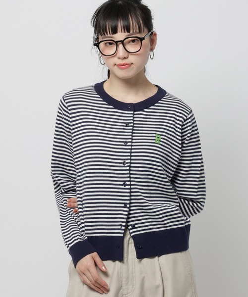 niko and...(ニコアンド)の「コンパクト刺繍カーディガン(カーディガン/ボレロ・レディース・ネイビー/グレー/パープル・FREE)」の6枚目の写真