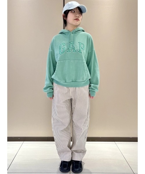 GAP(ギャップ)の「ヴィンテージソフト オーバーサイズ GAPロゴパーカー(パーカー・メンズ・グリーン/ブラウン・XL/L/M/S/XS)」の7枚目の写真