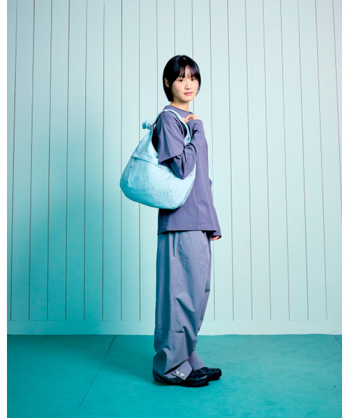 THECOLDESTMOMENT(ザコールデストモーメント)の「TCM curved pocket cross bag (grey)(メッセンジャーバッグ・レディース・その他・OS)」の10枚目の写真