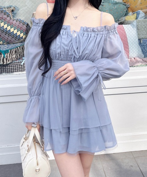 INGNI（イング）の「チュールオフショルミニワンピース（ワンピース・レディース・ブルー系/ピンク/オフホワイト・M）」の2枚目の写真