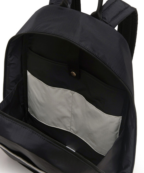 LeSportsac（レスポートサック）の「AT AVENUE BACKPACK ミッドナイトデューン（バックパック/リュック・レディース・ブラック・FREE）」の13枚目の写真