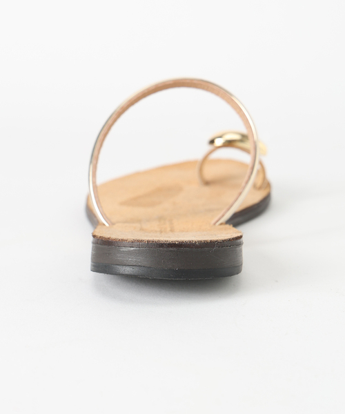 NICOLAS LAINAS(ニコラスライナス)の「NICOLAS LAINAS/ニコラスライナス SLOBE別注 メタルフラットサンダル(サンダル・レディース・ベージュ・38/37/36/35)」の14枚目の写真