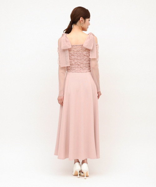ROYAL PARTY(ロイヤルパーティー)の「オフショルリボンチュールドッキングフレアワンピース(ワンピース・レディース・オフホワイト/ピンク/ブラック・FREE)」の10枚目の写真
