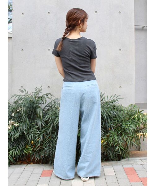 Ungrid(アングリッド)の「ショルダーデザインシアーTee(Tシャツ/カットソー・レディース・イエロー/ピンク/ブルー/チャコールグレー・FREE)」の20枚目の写真