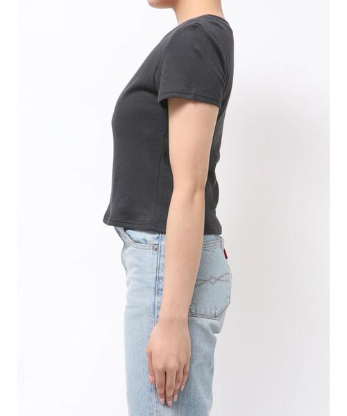 Ungrid(アングリッド)の「ショルダーデザインシアーTee(Tシャツ/カットソー・レディース・イエロー/ピンク/ブルー/チャコールグレー・FREE)」の22枚目の写真