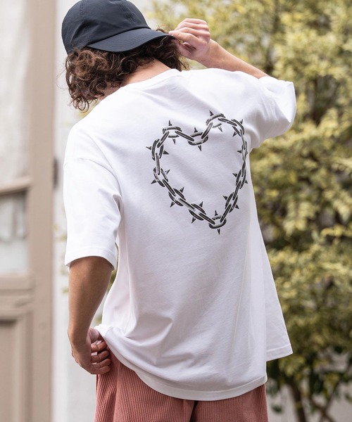 CAMBIO(カンビオ)の「mt10415- ビッグシルエットプリントT(Chain Heart) Tシャツ(2601128MCB)(Tシャツ/カットソー・メンズ・ネイビー/ホワイト/ブラック・XL/L/M/S)」の1枚目の写真