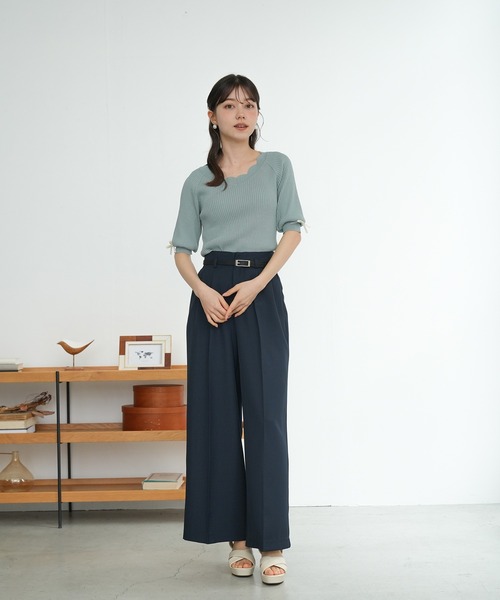 ASTORIA ODIER(アストリアオディール)の「ベルト付きタックパンツ(その他パンツ・レディース・キャメル/ホワイト/ネイビー/ピンクベージュ/ブラウン・MEDIUM/SMALL)」の17枚目の写真