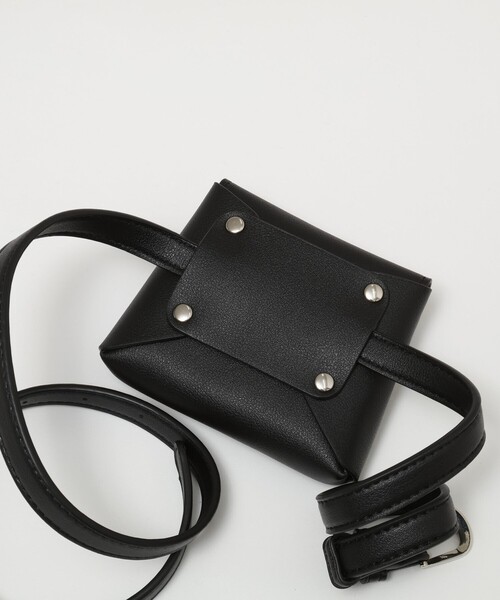 NOLLEY’S（ノーリーズ）の「【MAQWEL/マクウェル】ウエストポーチ（ボディバッグ/ウエストポーチ・レディース・ブラック・FREE）」の2枚目の写真