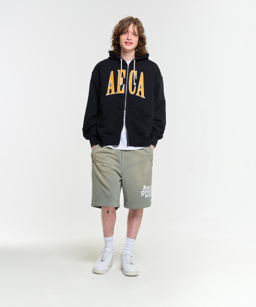 AECA(エイカ)の「WASHED CUT-OFF HEM SWEAT SHORTS-GREEN(その他パンツ・メンズ・その他・S/M/L/XL)」の2枚目の写真