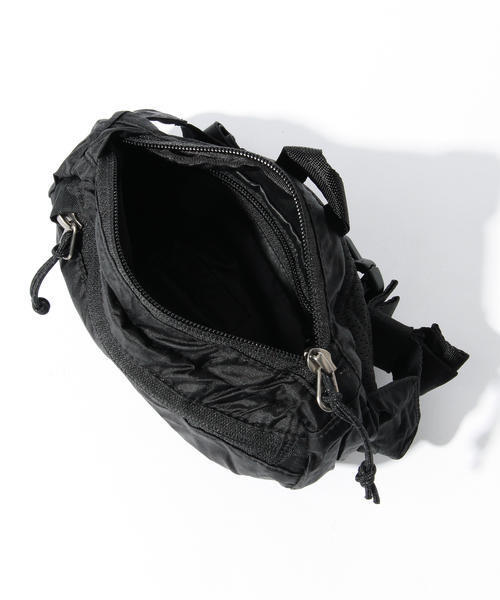 patagonia（パタゴニア）の「Patagonia / Lightweight Travel Mini Hip Pack 1L（ボディバッグ/ウエストポーチ・レディース・ブラック・ONE SIZE）」の11枚目の写真