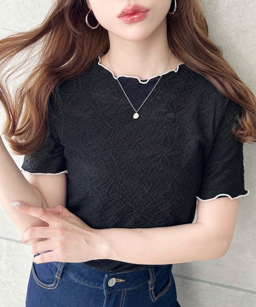 moment+（モーメントプラス）の「フラワーレース配色メローカットソー（Tシャツ/カットソー・レディース・ブラック/オフホワイト/ナチュラル・M/L）」の2枚目の写真