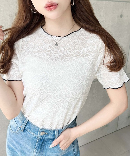 moment+（モーメントプラス）の「フラワーレース配色メローカットソー（Tシャツ/カットソー・レディース・ブラック/オフホワイト/ナチュラル・M/L）」の4枚目の写真