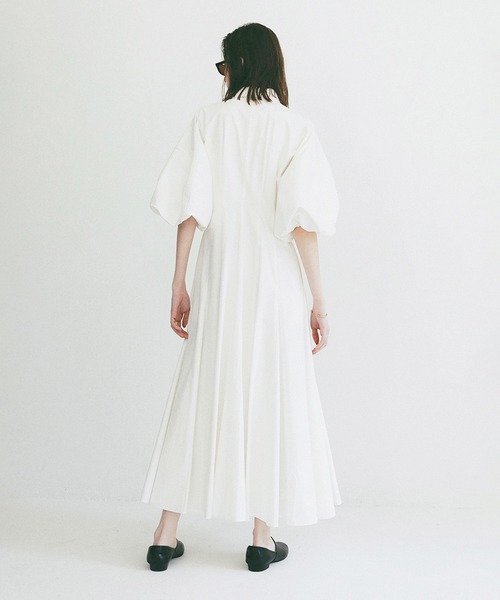 CLANE(クラネ)の「FORM SLEEVE PANEL LINE SHIRT ONEPIECE(ワンピース・レディース・ブラック/サックスブルー/ホワイト・0/2/1)」の12枚目の写真