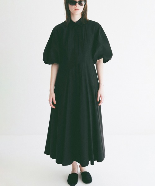 CLANE(クラネ)の「FORM SLEEVE PANEL LINE SHIRT ONEPIECE(ワンピース・レディース・ブラック/サックスブルー/ホワイト・0/2/1)」の4枚目の写真