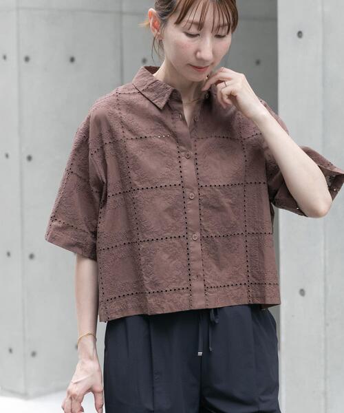 ITEMS URBANRESEARCH(アイテムズ アーバンリサーチ)の「ブロックレースシャツ(シャツ/ブラウス・レディース・ホワイト系その他/ブラック/ホワイト/ブラウン・FREE)」の4枚目の写真