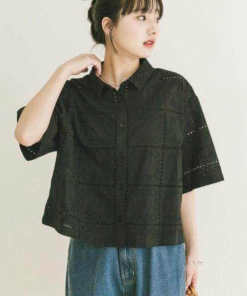 ITEMS URBANRESEARCH(アイテムズ アーバンリサーチ)の「ブロックレースシャツ(シャツ/ブラウス・レディース・ホワイト系その他/ブラック・FREE)」の15枚目の写真