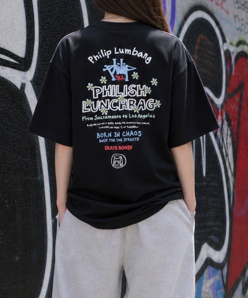 Philip Lumbang(フィリップランバン)の「【h】〔Philip Lumbang/フィリップランバン〕アソートアート プリント リラックスフィット 半袖Tシャツ(Tシャツ/カットソー・メンズ・ブラック系1/ホワイト系4/ブラック系2/ホワイト系3/ホワイト系2/ホワイト系1/ブラック系3/ブラック系4・LARGE/MEDIUM)」の8枚目の写真