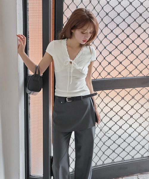 UNE MANSION（ユヌマンション）の「リボン×レースVネック半袖Tシャツカットソー（Tシャツ/カットソー・レディース・アイボリー/ブラック/イエロー・FREE）」の16枚目の写真