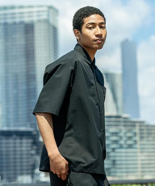 URBAN RESEARCH(アーバンリサーチ)の「COOL DOTS SHORT-SLEEVE SHIRTS(シャツ/ブラウス・メンズ・チャコールグレー/ブラック/ネイビー・MEDIUM/LARGE)」の4枚目の写真