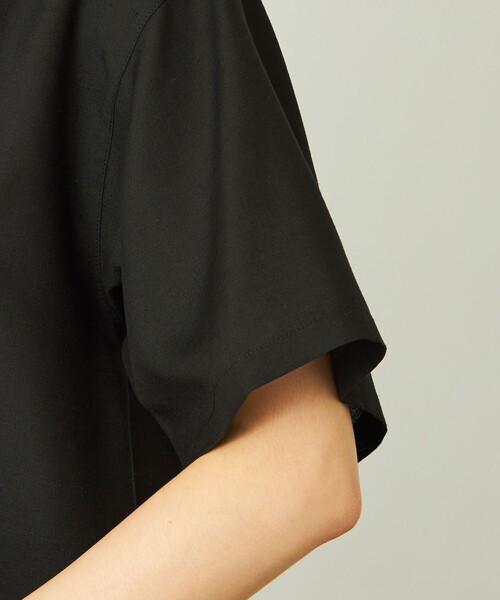 MACKINTOSH PHILOSOPHY(マッキントッシュ フィロソフィー)の「GREY LABEL リネンミックスオープンカラーシャツ(シャツ/ブラウス・レディース・グリーン/ブラック・2/6)」の8枚目の写真
