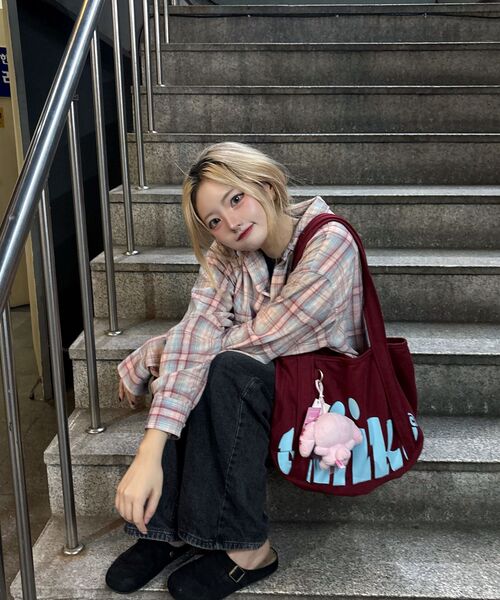 KIJIKO(キジコ)の「Ke907. Easy Slouchy Sweat Bag Burgundy(ショルダーバッグ・レディース・バーガンディー・FREE)」の19枚目の写真