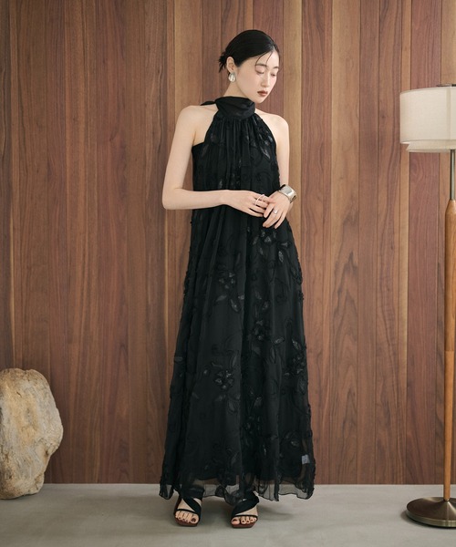 LAULEN(ローレン)の「chiffon ribbon halterneck embroidery dress /シフォンリボンホルター刺繍ロングドレス(ワンピース・レディース・ブラック/ピンク/ライトグリーン/ブラウン・FREE)」の14枚目の写真