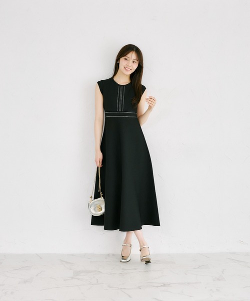 tocco closet（トッコ　クローゼット）の「２ＷＡＹレース襟付き配色ライン入りニットワンピース（ワンピース・レディース・ブラック/ラベンダー/ネイビー・M）」の11枚目の写真