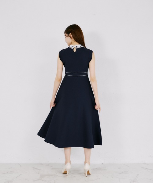 tocco closet（トッコ　クローゼット）の「２ＷＡＹレース襟付き配色ライン入りニットワンピース（ワンピース・レディース・ブラック/ラベンダー/ネイビー・M）」の16枚目の写真