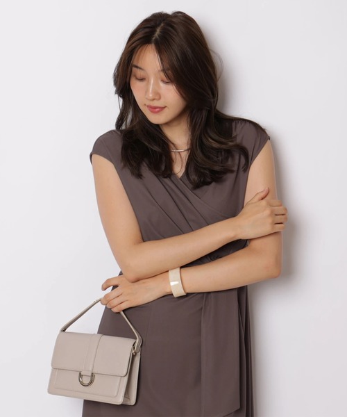 JUSGLITTY（ジャスグリッティー）の「カシュクールカットナローワンピース（ワンピース・レディース・モカ/ピンク/ネイビー・2/1）」の9枚目の写真