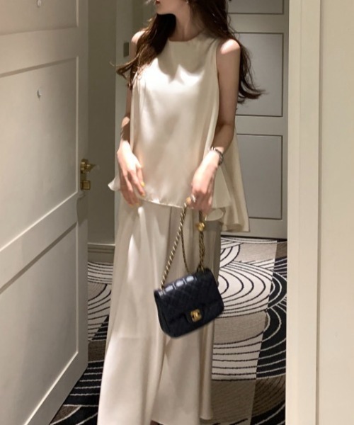 Aelina(エリナ)の「ノースリーブトップススカートセットアップ(セットアップ・レディース・ブルー/オフホワイト/ブラック/ベージュ・FREE)」の13枚目の写真