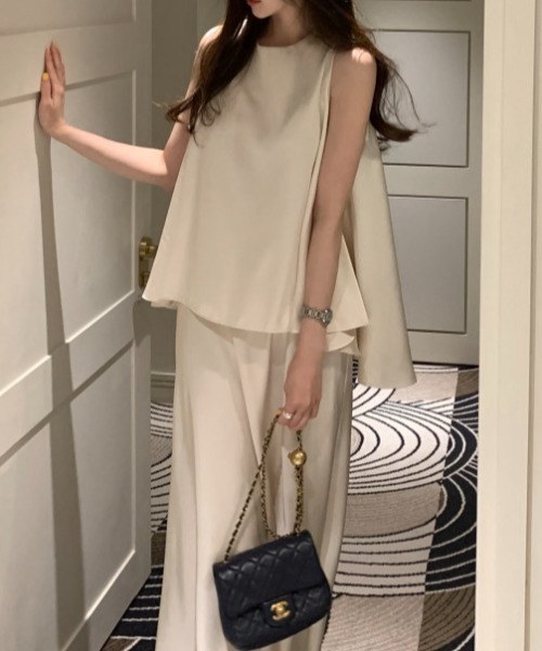 Aelina(エリナ)の「ノースリーブトップススカートセットアップ(セットアップ・レディース・ブルー/オフホワイト/ブラック/ベージュ・FREE)」の15枚目の写真