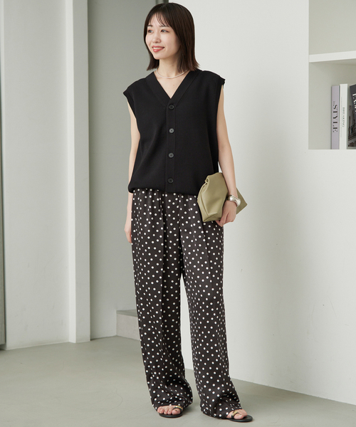 SLOBE IENA(スローブイエナ)の「《WEB限定/3サイズ展開/追加》プリントサテンイージーパンツ(その他パンツ・レディース・ブラック・36/38/40)」の15枚目の写真