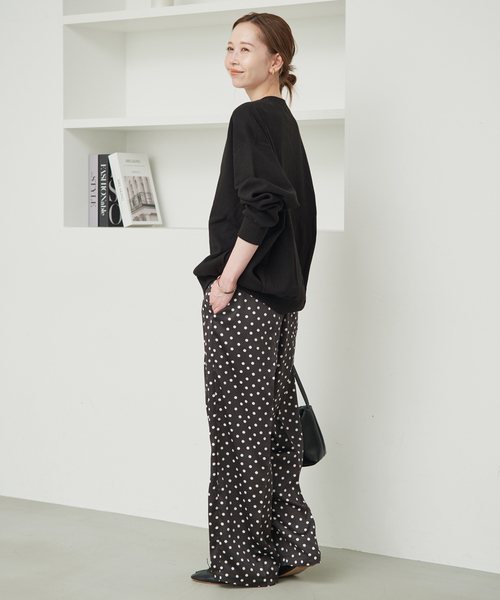 SLOBE IENA(スローブイエナ)の「《WEB限定/3サイズ展開/追加》プリントサテンイージーパンツ(その他パンツ・レディース・ブラック・36/38/40)」の20枚目の写真