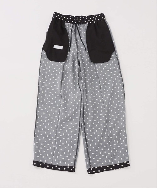 SLOBE IENA(スローブイエナ)の「《WEB限定/3サイズ展開/追加》プリントサテンイージーパンツ(その他パンツ・レディース・ブラック・36/38/40)」の6枚目の写真